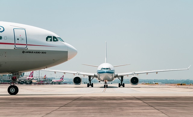Flugzeug über der Dominikanischen Republik - Flugzeit und beste Verbindungen für deine Reise